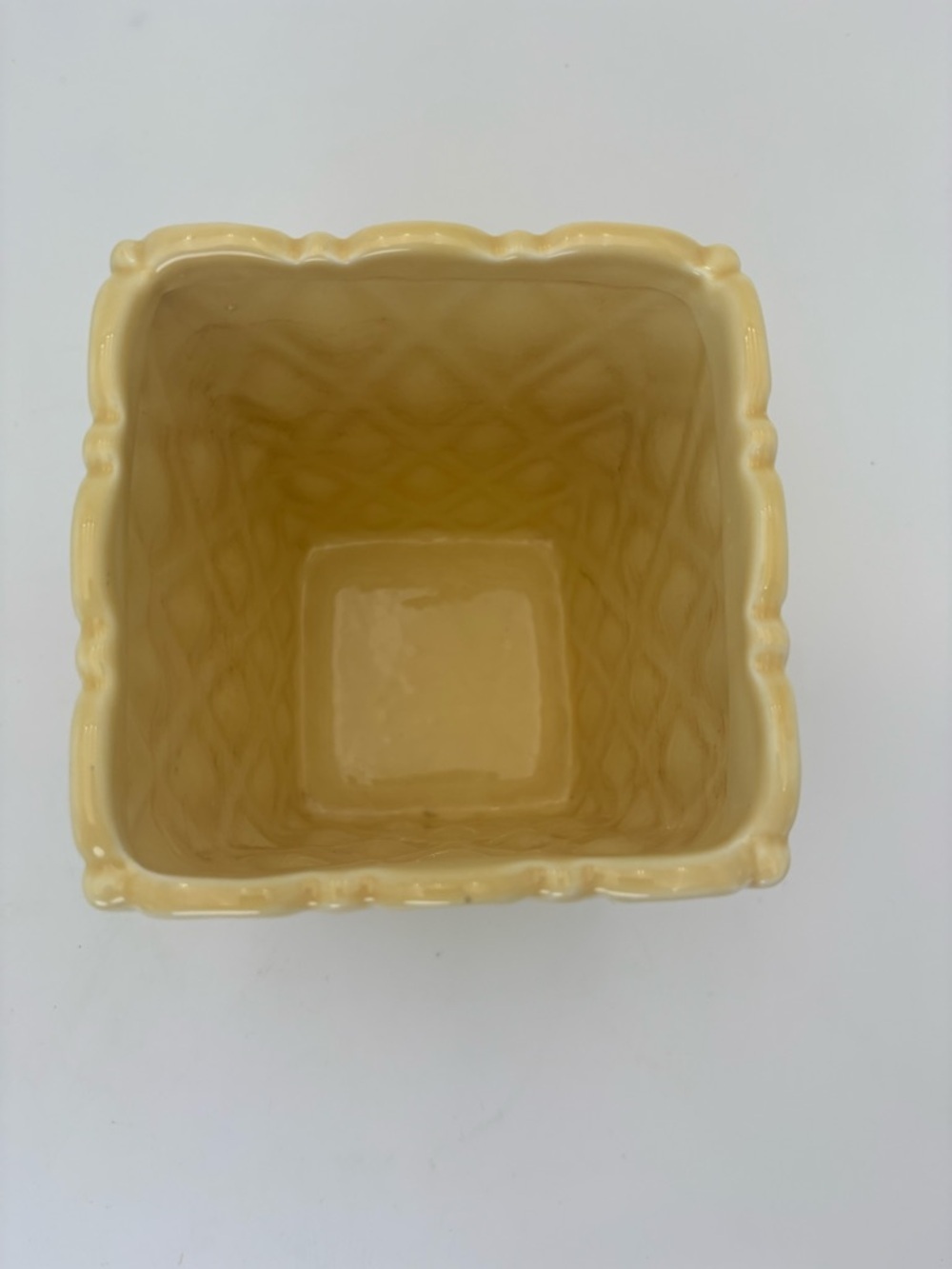 Vintage Textured Ceramic Planter in Yellow - Perfect for Spring and Summer - Picture 7 of 14